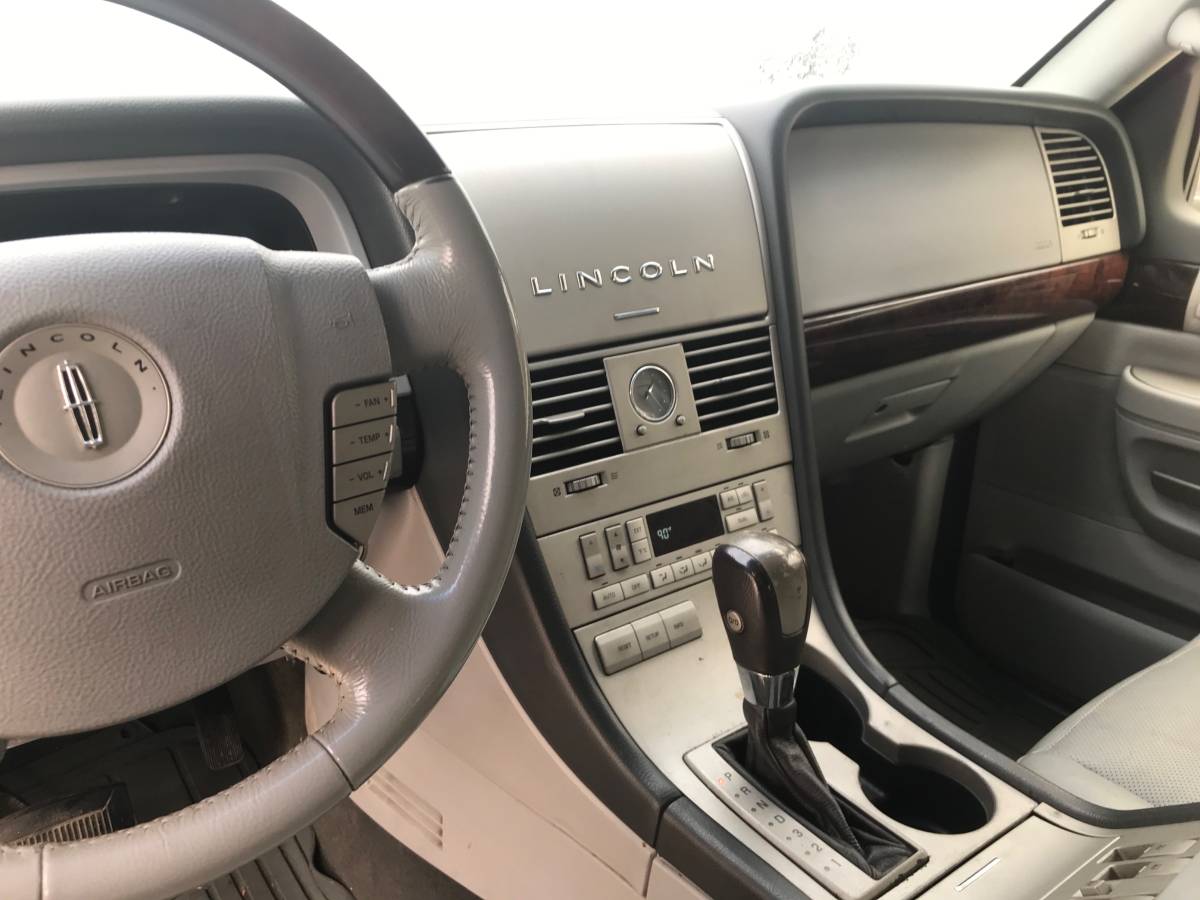 2004 Lincoln Aviator 72,000 mi