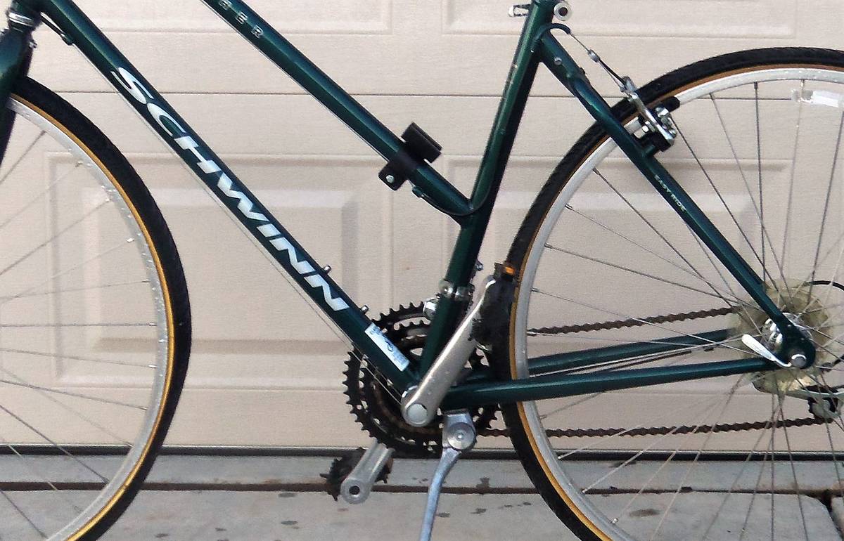 SCHWINN SEARCHER Women's Bike