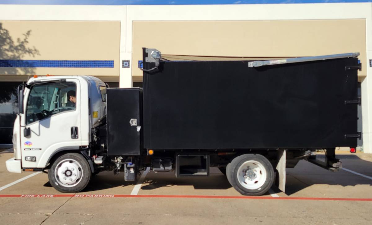 Isuzu 73,000 mi