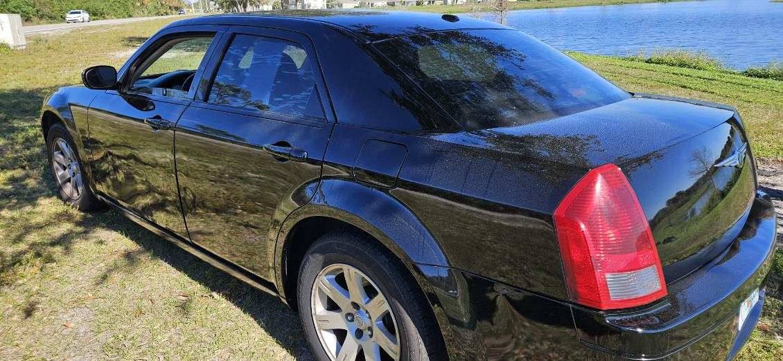 2006 Chrysler 300 122,000 mi