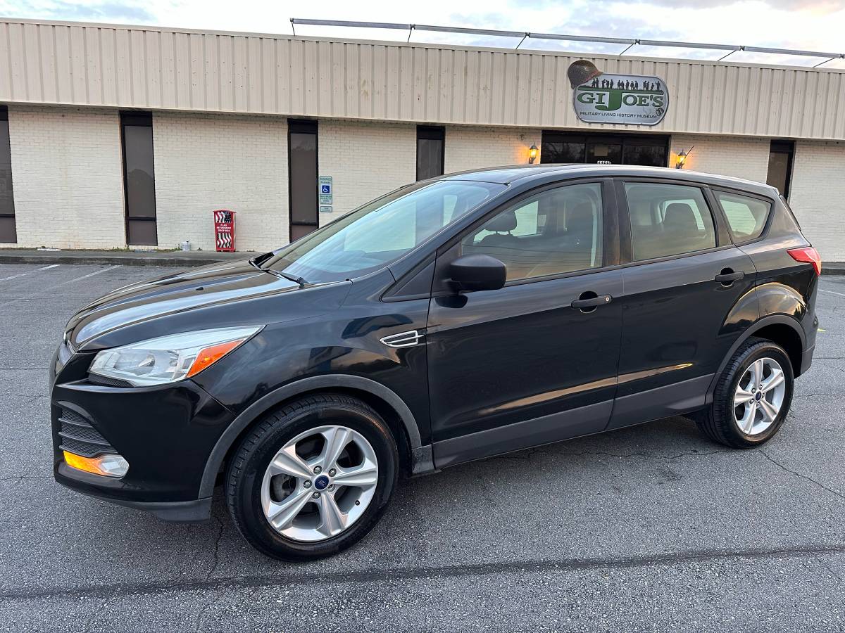 2015 Ford Escape S FWD 86,000 mi