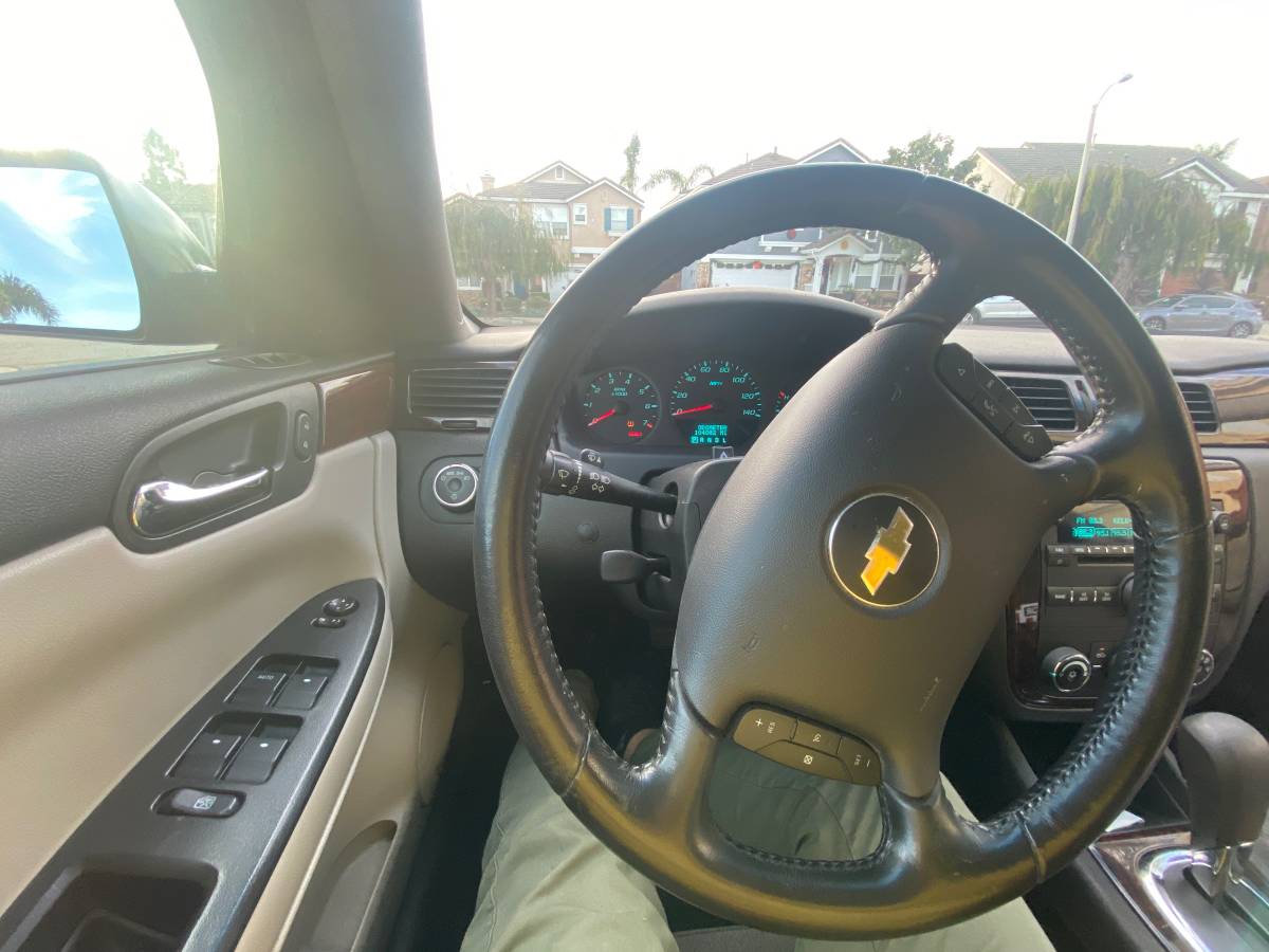 2014 Chevrolet Impala 123,000 mi