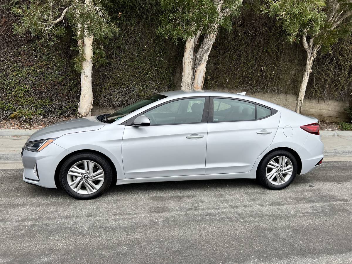 2019 Hyundai Elantra SEL FWD 90,000 mi