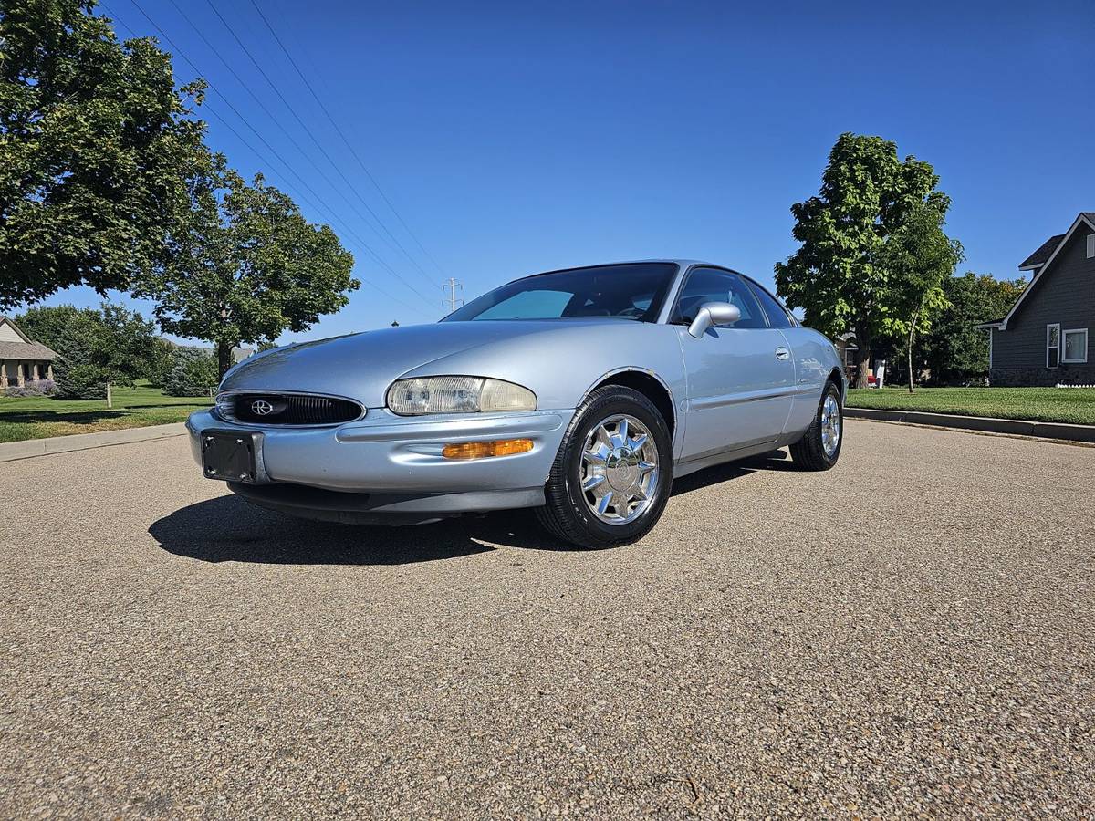 1997 Buick Riviera Supercharged 2dr Coupe FWD 125,000 mi