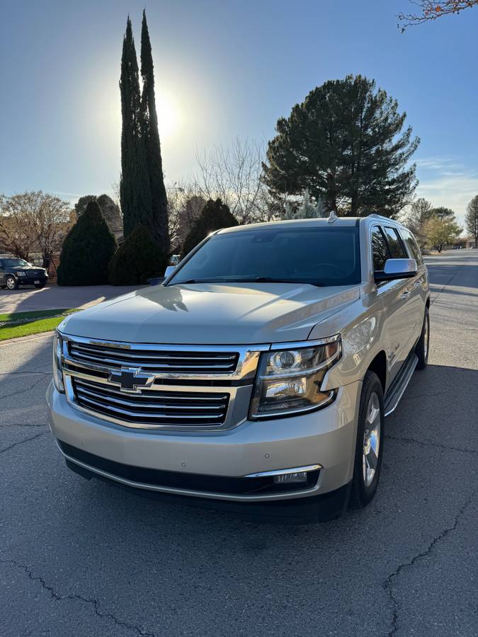 2015 Chevrolet Suburban LTZ RWD 59,000 mi