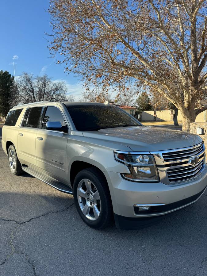2015 Chevrolet Suburban LTZ RWD 59,000 mi