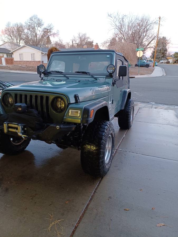 1999 Jeep Wrangler 122,000 mi