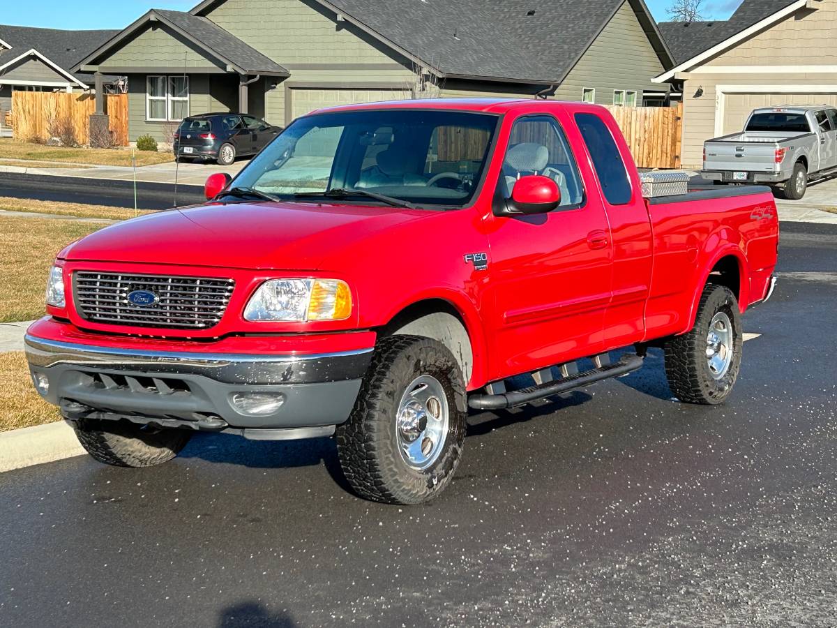 2002 Ford F-150 74,000 mi