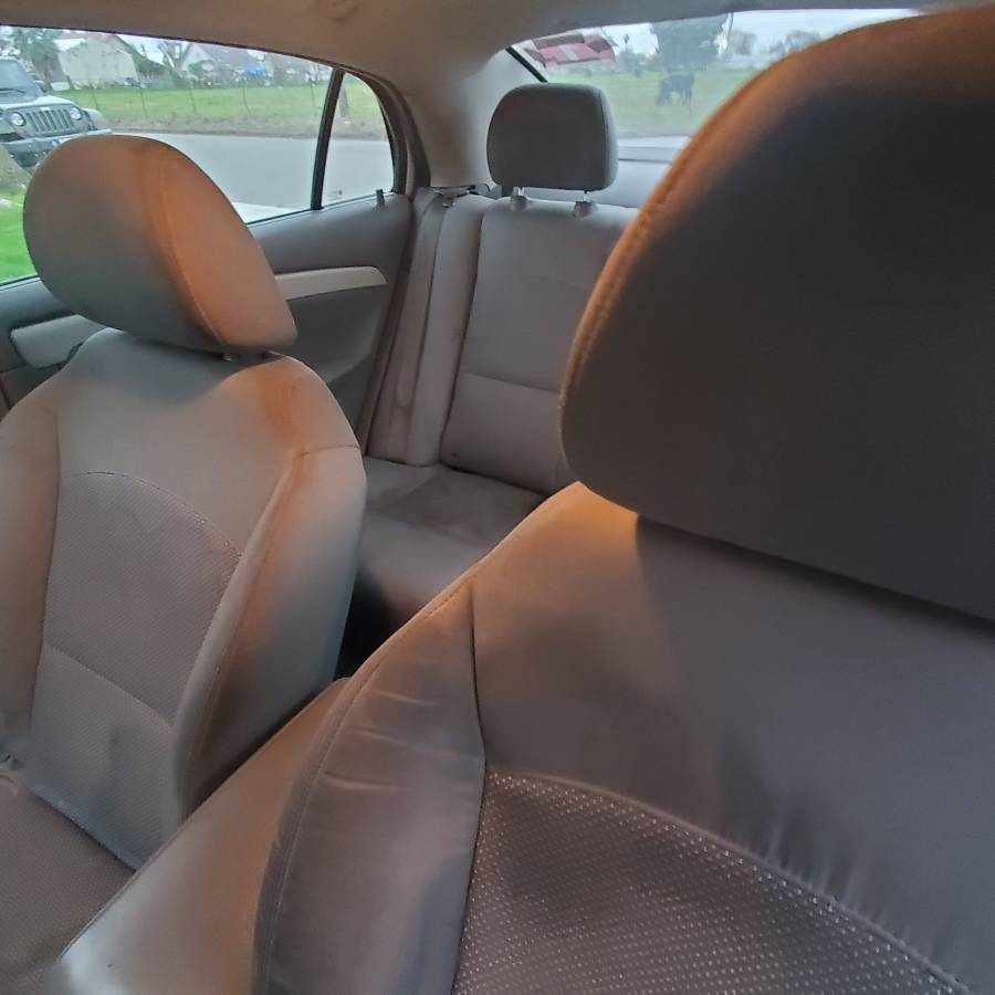 2012 Chevrolet Malibu 127,000 mi