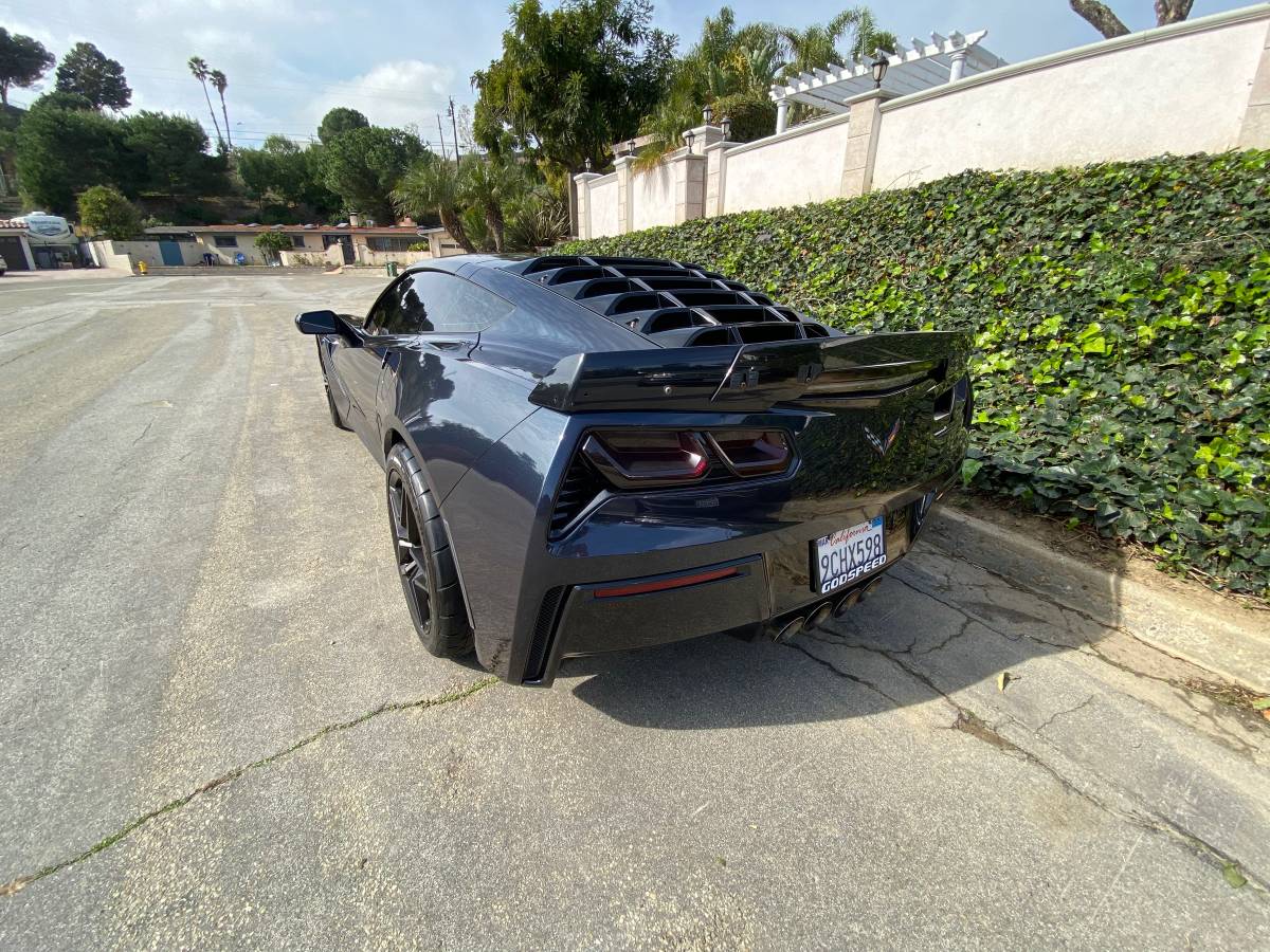 2014 Chevrolet Corvette Stingray RWD 60,000 mi