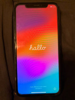 iPhone XR 64 GB unlocked