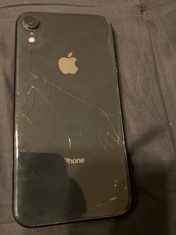 iPhone XR 64 GB unlocked