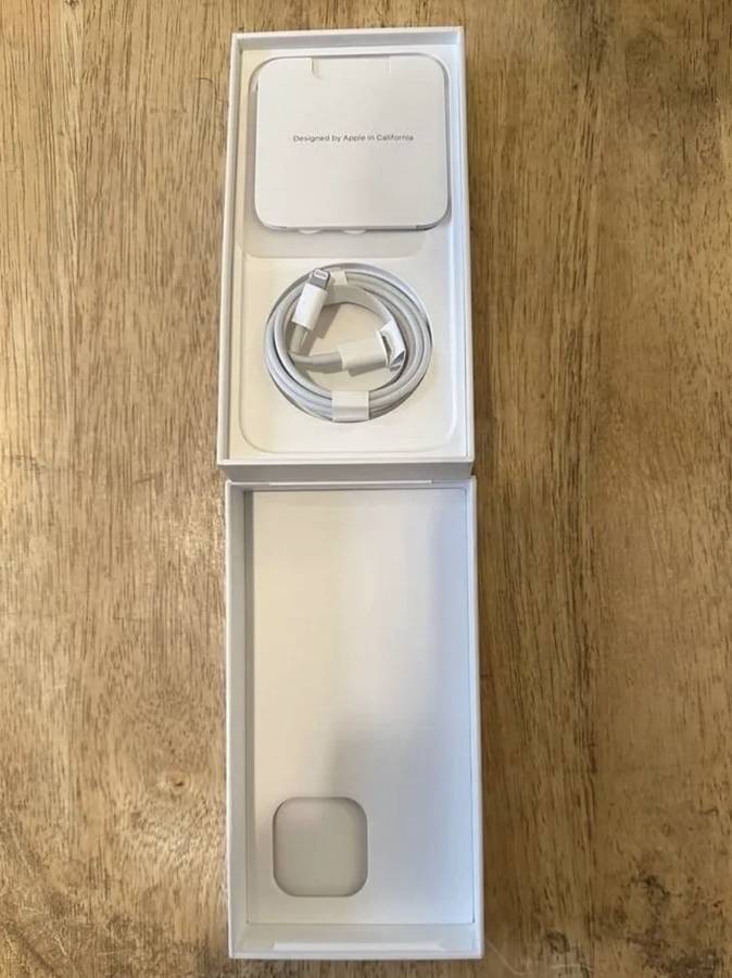 Neatly used iphone 15 pro max