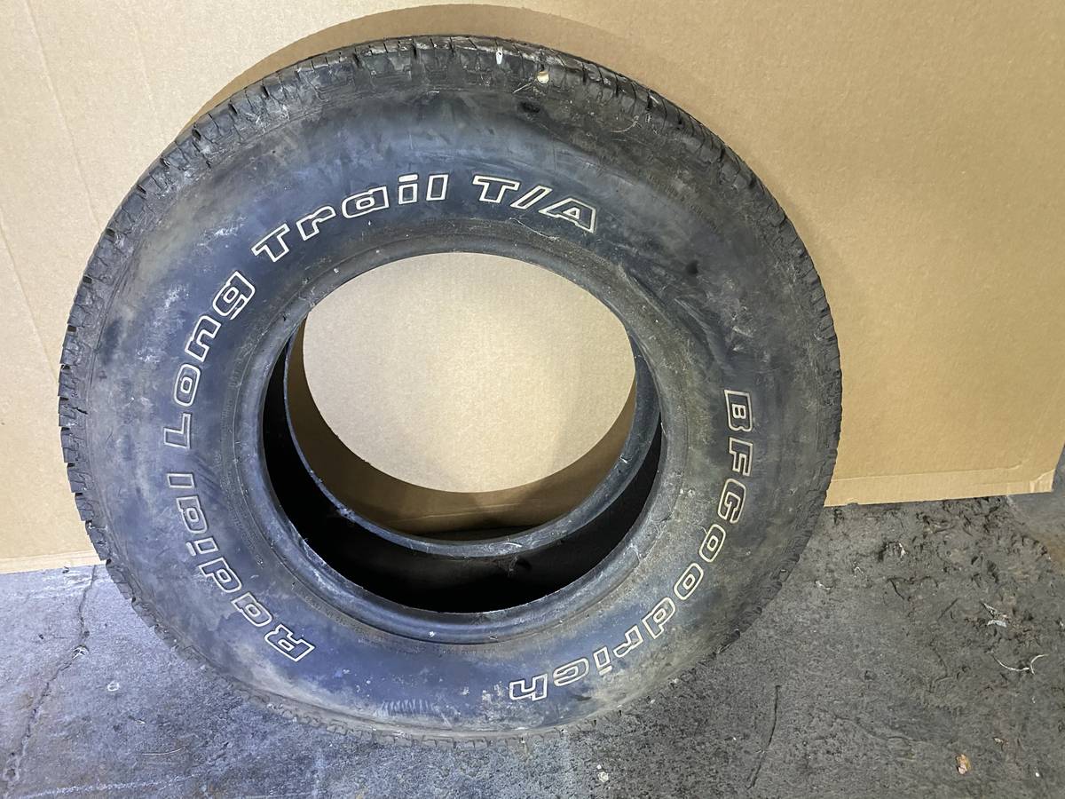 BF Goodrich 265/70R16 Tread Like New