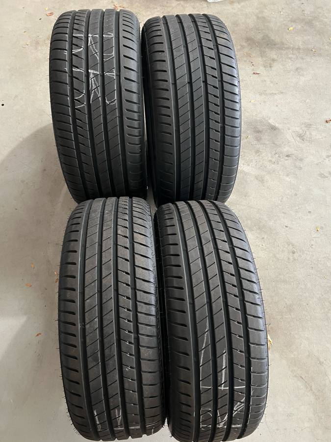 New 20” Bridgestone Summer Tires (Run Flat)