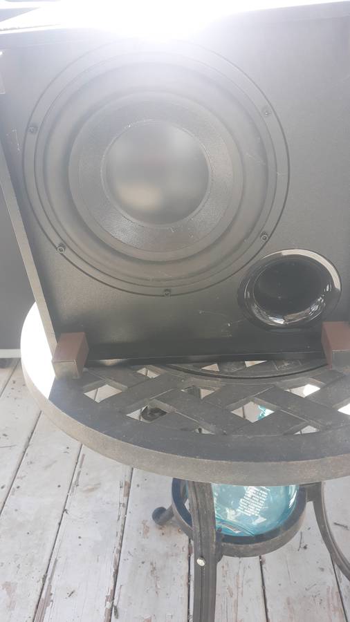 Klipsch reference  8 inch wireless subwoofer