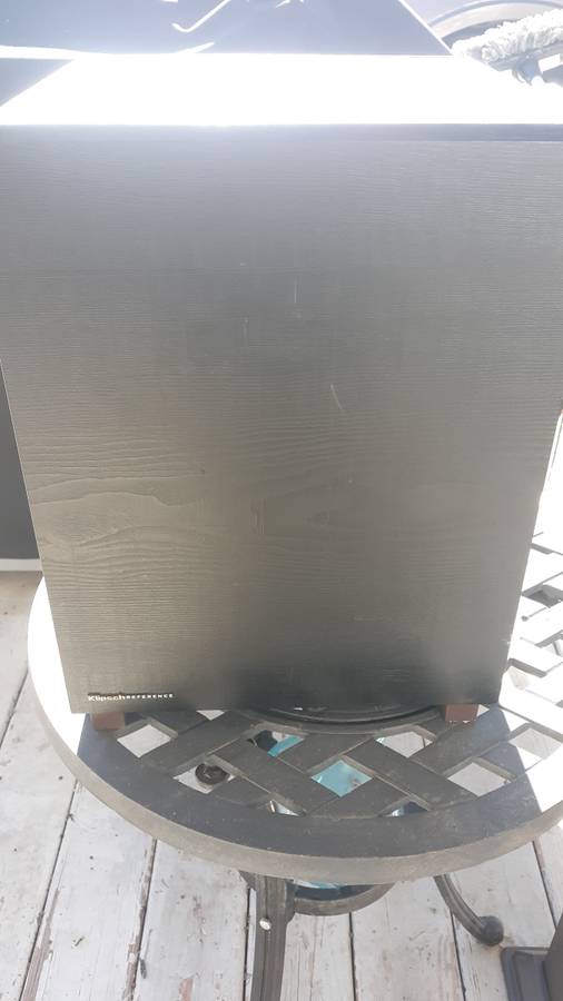 Klipsch reference  8 inch wireless subwoofer